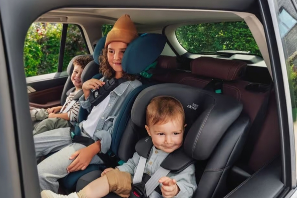 Ktorú detskú autosedačku vybrať? Kompletný sprievodca pre zodpovedných rodičov Fotografia 1
