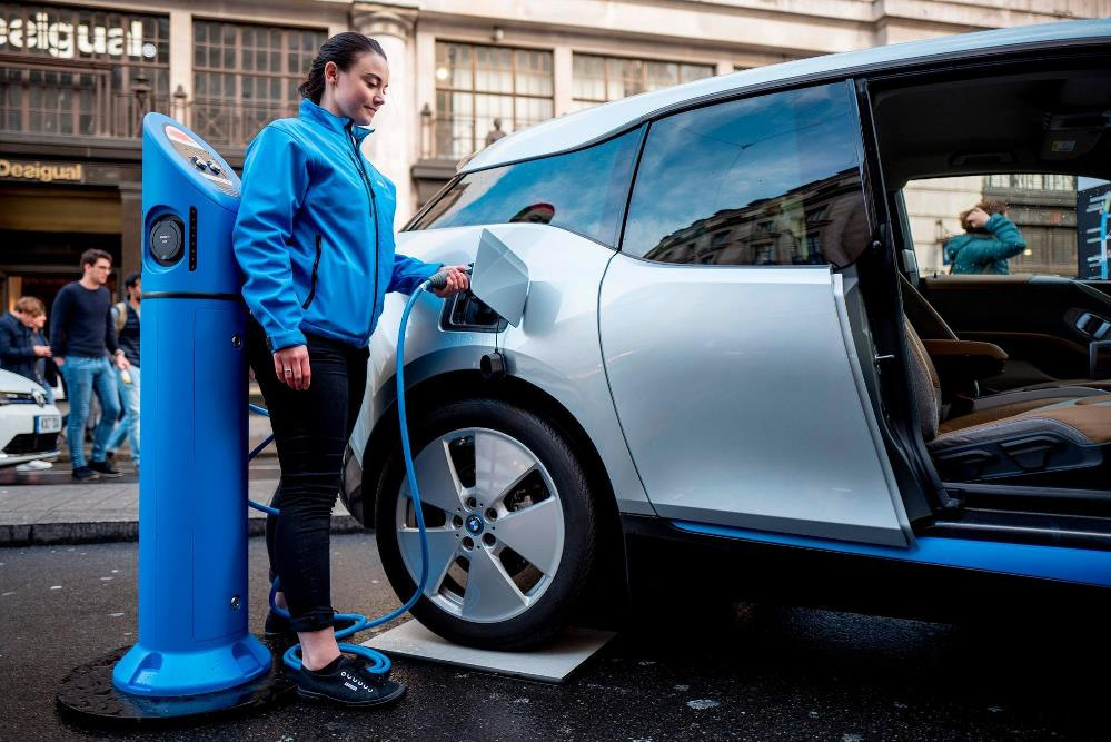 Ako elektromobily ovplyvňujú ľudský organizmus? Mýty a realita