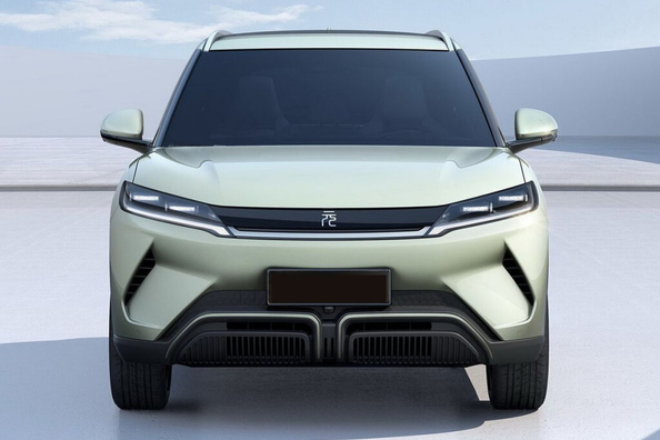 Prehľad BYD Yuan Up: technické údaje, výbava a fotky