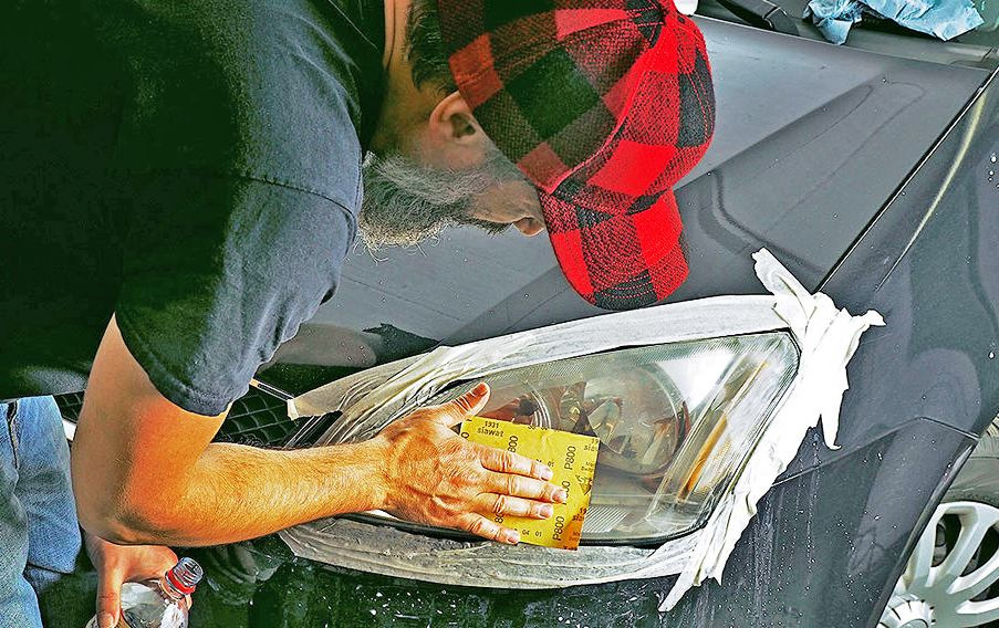 Ako si svojpomocne obnoviť svetlá na aute: návrat čírosti