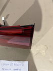 Toyota Land Cruiser 200 2007–2021 Výpredaj Zadné pravé vnútorné svetlo 2016-2021 (OEM štandard) (na veku kufra) (prasknuté) fotografia 1