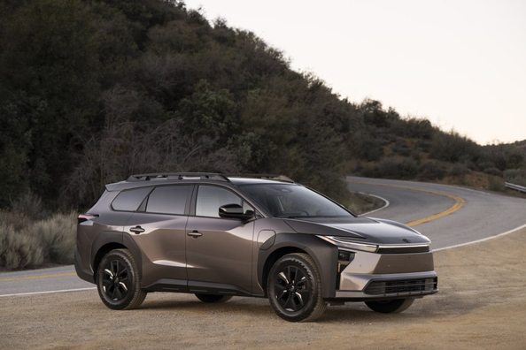 Recenzia Toyota bZ Woodland 2026: terénny elektrický crossover na dobrodružstvá Fotografia 2