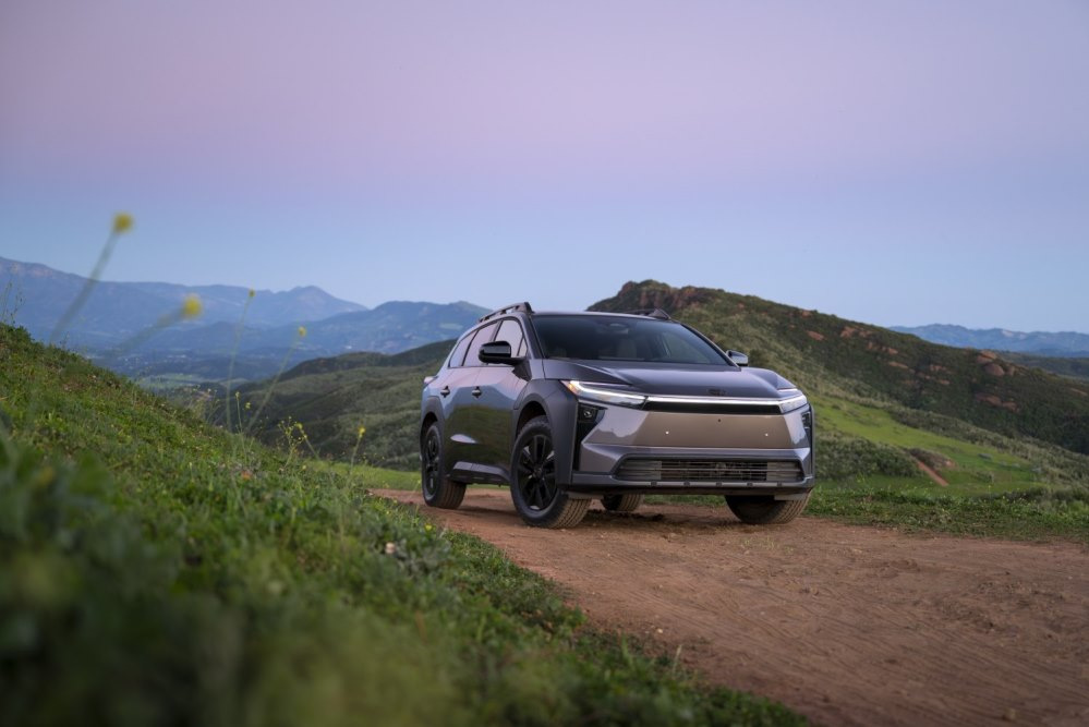 Toyota bZ Woodland 2026: prehľad elektrického terénneho crossovera na dobrodružstvá