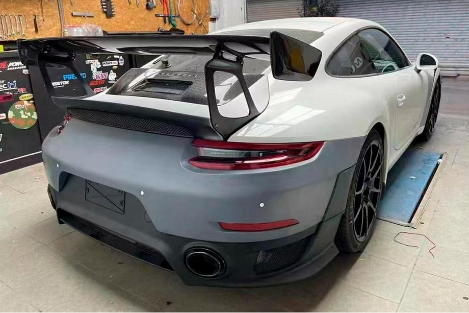 Porsche 911 (991) 2011–2019 Spojler V5 (karbón) Image