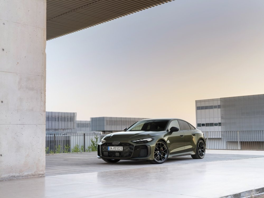 Recenzia sedanu Audi RS5: výkonný plug-in hybrid od Audi Sport