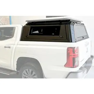 Hliníkový hardtop na korbu s oknami fotografia 1