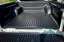 Toyota Hilux 2015– Hliníkový hardtop na korbu fotografia 2