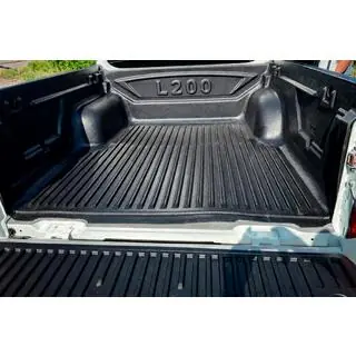 Hliníkový hardtop na korbu Toyota Hilux 2015– fotografia 2