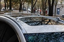 Nissan Murano 2014– Strešný nosič (priečniky) na štandardné strešné lyžiny OEM (2014-2018, 2 ks) fotografia 1