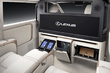 Lexus LM 500h: luxusný hybridný minivan na VIP prepravu fotografia 7