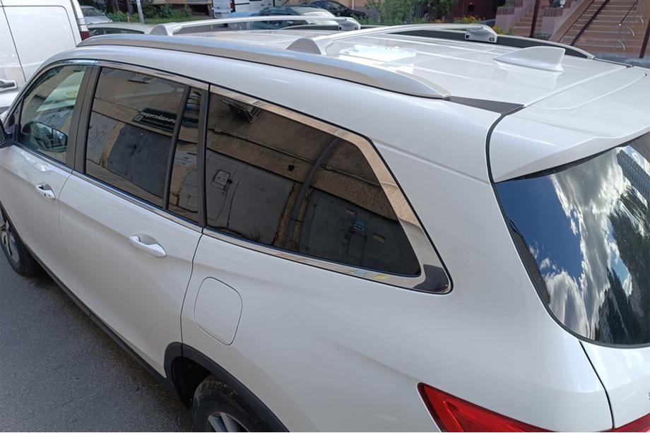Honda Pilot 2015–2022 Strešný nosič (priečniky) na integrované lyžiny OEM (2 ks) Image