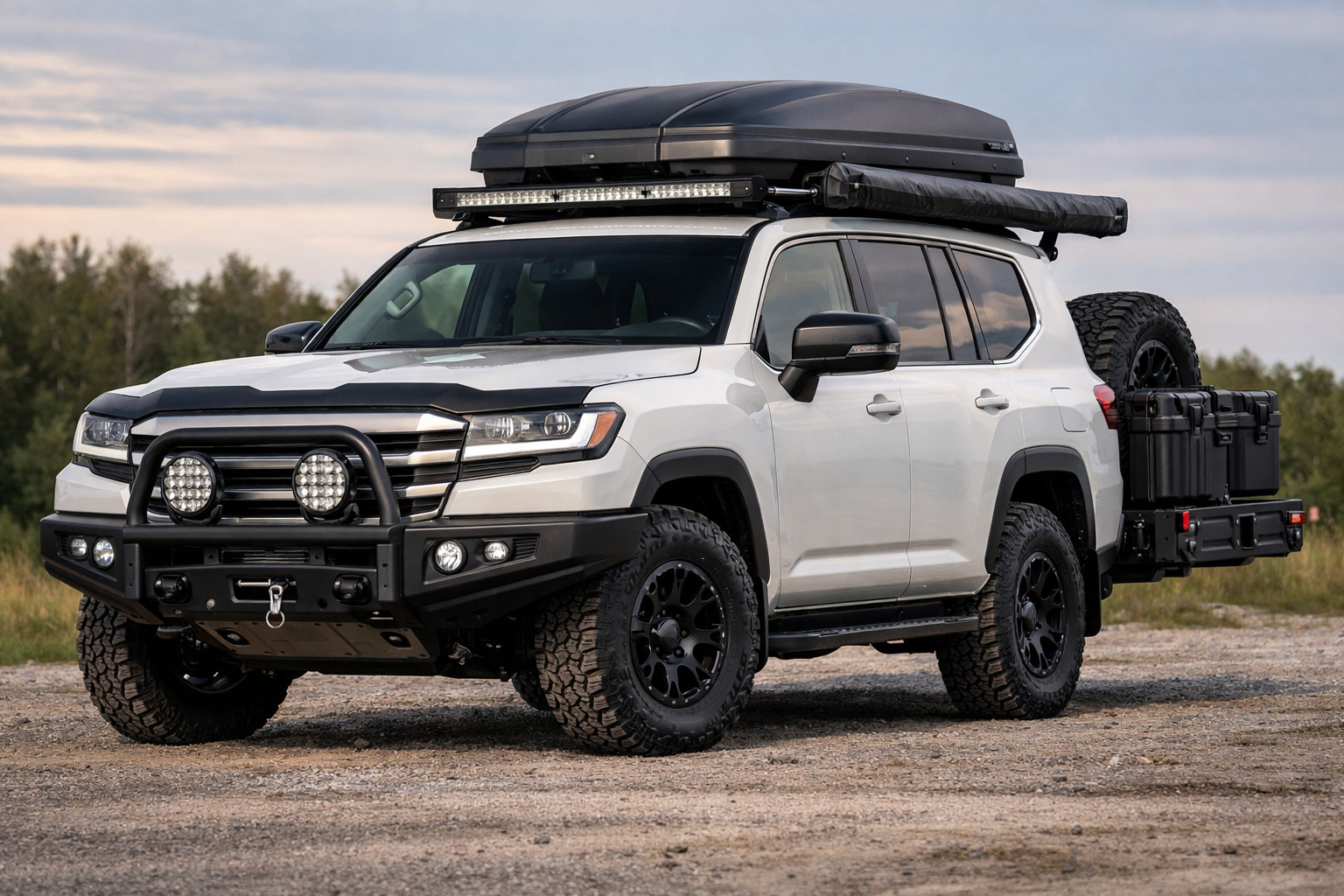 Rozpočtový plán úprav Toyota Land Cruiser 300: čo cítiť každý deň