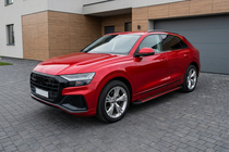Audi Q8 2018– Bočné nášľapy Maya Red (2 ks., hliník) fotografia 1
