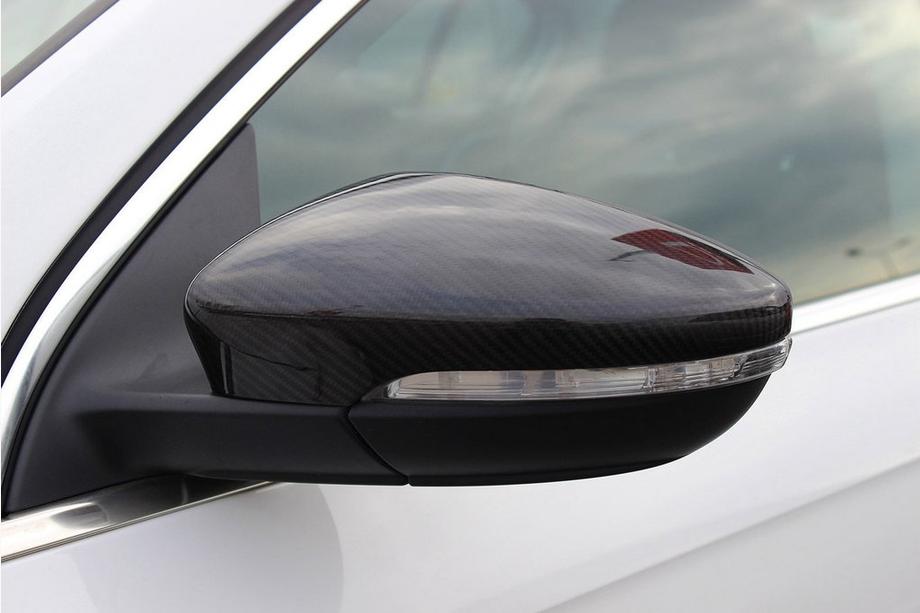 Volkswagen Jetta 2011–2018 Karbonové kryty zrkadiel (2 ks, pravý karbón) Fotografia 10