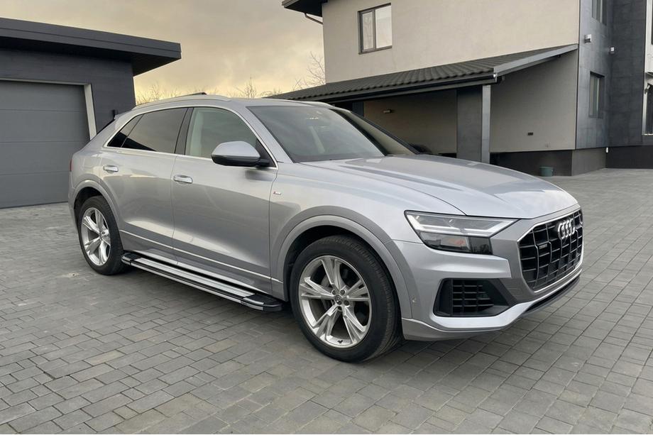 Audi Q8 2018– Bočné nášľapy Rainbow (2 ks, hliník) Image