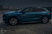 Audi Q8 2018– Bočné nášľapy Vision New Black (2 ks, hliník) fotografia 3