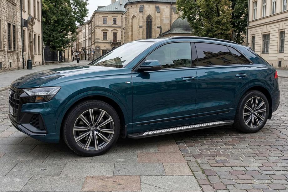 Audi Q8 2018– Bočné nášľapy Vision New Black (2 ks, hliník) Image