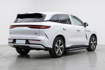 BYD Tang 2025– Bočné nášľapy Vision New Black (2 ks, hliník) fotografia 1