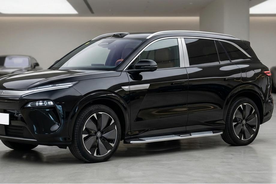 BYD Tang 2025– Mevsim Grey bočné nášľapy (2 ks, hliník) Fotografia 1