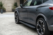 Cupra Formentor 2020– Bočné nášľapy Bosphorus Black (2 ks, hliník) fotografia 1