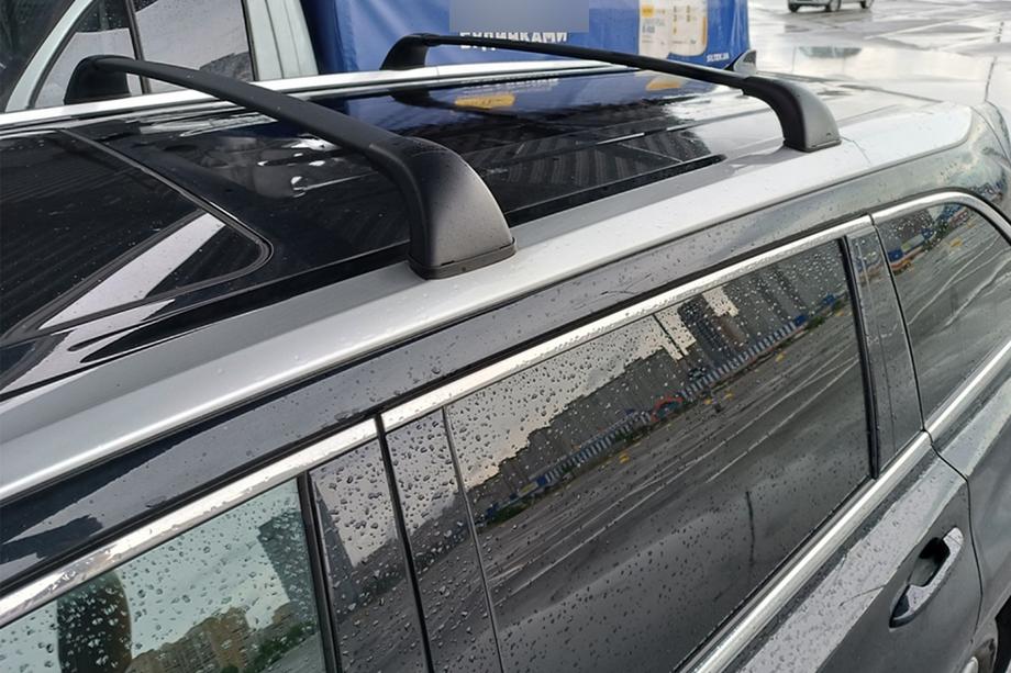 Toyota Highlander 2013–2019 Strešný nosič (priečniky) na integrované lyžiny OEM (2 ks) Čierna Image