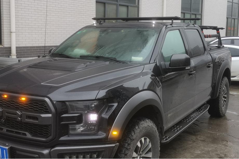 Ford F-150 2014–2021 Strešné priečniky na hladkú strechu OEM (2 ks) Fotografia 1