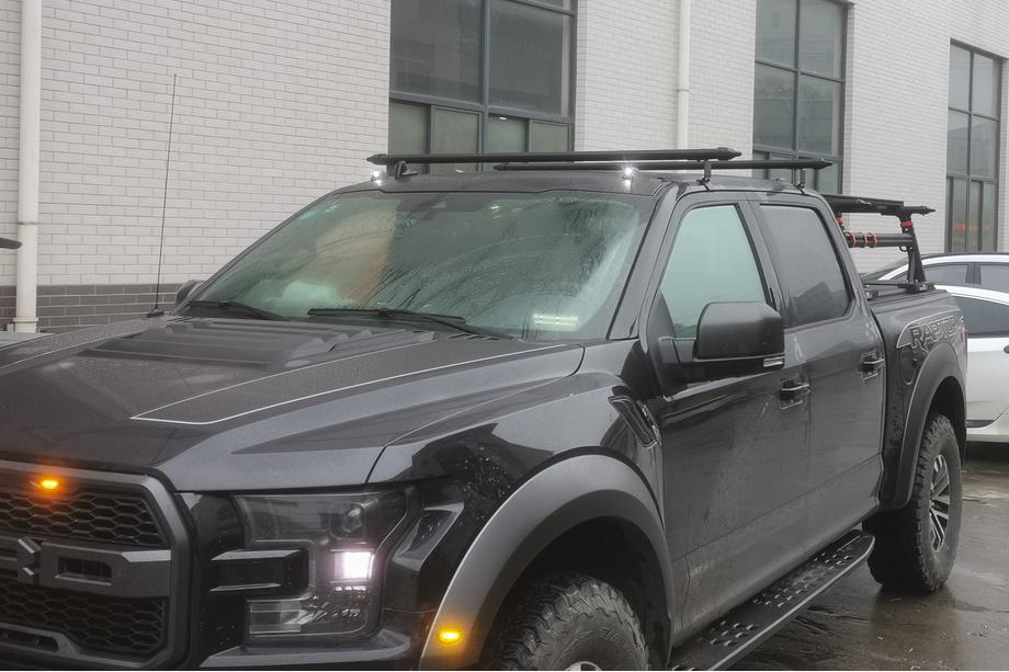 Ford F-150 2014–2021 Strešné priečniky na hladkú strechu OEM (2 ks) Fotografia 4