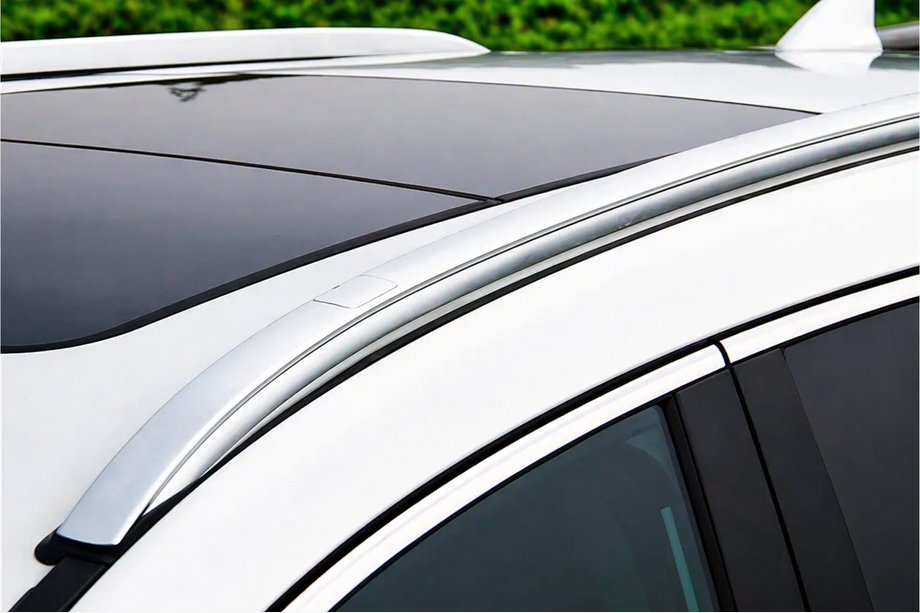 Honda CRV 2022– Integrované OEM strešné lyžiny (hliník) Image