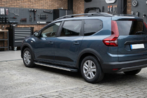 Dacia Jogger 2022– Bočné nášľapy Maya V1 (2 ks, hliník) fotografia 1