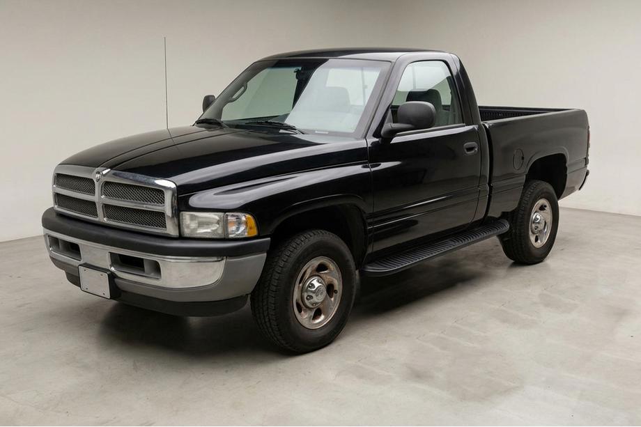 Dodge RAM (BR/BE) 1994–2002 Bočné prahy Tayga Black (2 ks, hliník) Image