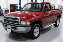 Dodge RAM (BR/BE) 1994–2002 Bočné prahy Line (2 ks, hliník) fotografia 1