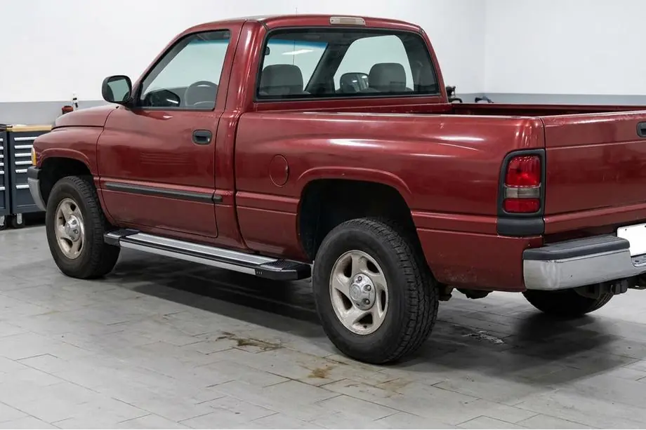 Dodge RAM (BR/BE) 1994–2002 Bočné nášľapy Rainbow (2 ks, hliník) Image