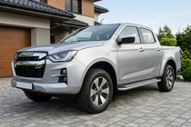 Isuzu D-Max 2019– Bočné prahy Maydos V2 (2 ks, hliník / nehrdzavejúca oceľ) fotografia 1