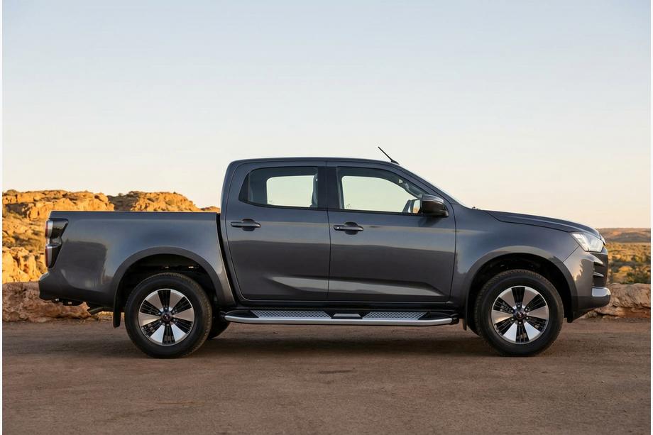 Isuzu D-Max 2019– Mevsim Grey bočné nášľapy (2 ks, hliník) Image