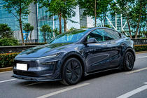 Tesla Model Y 2020– Sada bodykitu Black Warrior (pre 2025+) fotografia 1