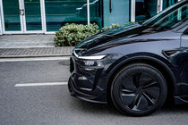 Tesla Model Y 2020– Sada bodykitu Black Warrior (pre 2025+) fotografia 5