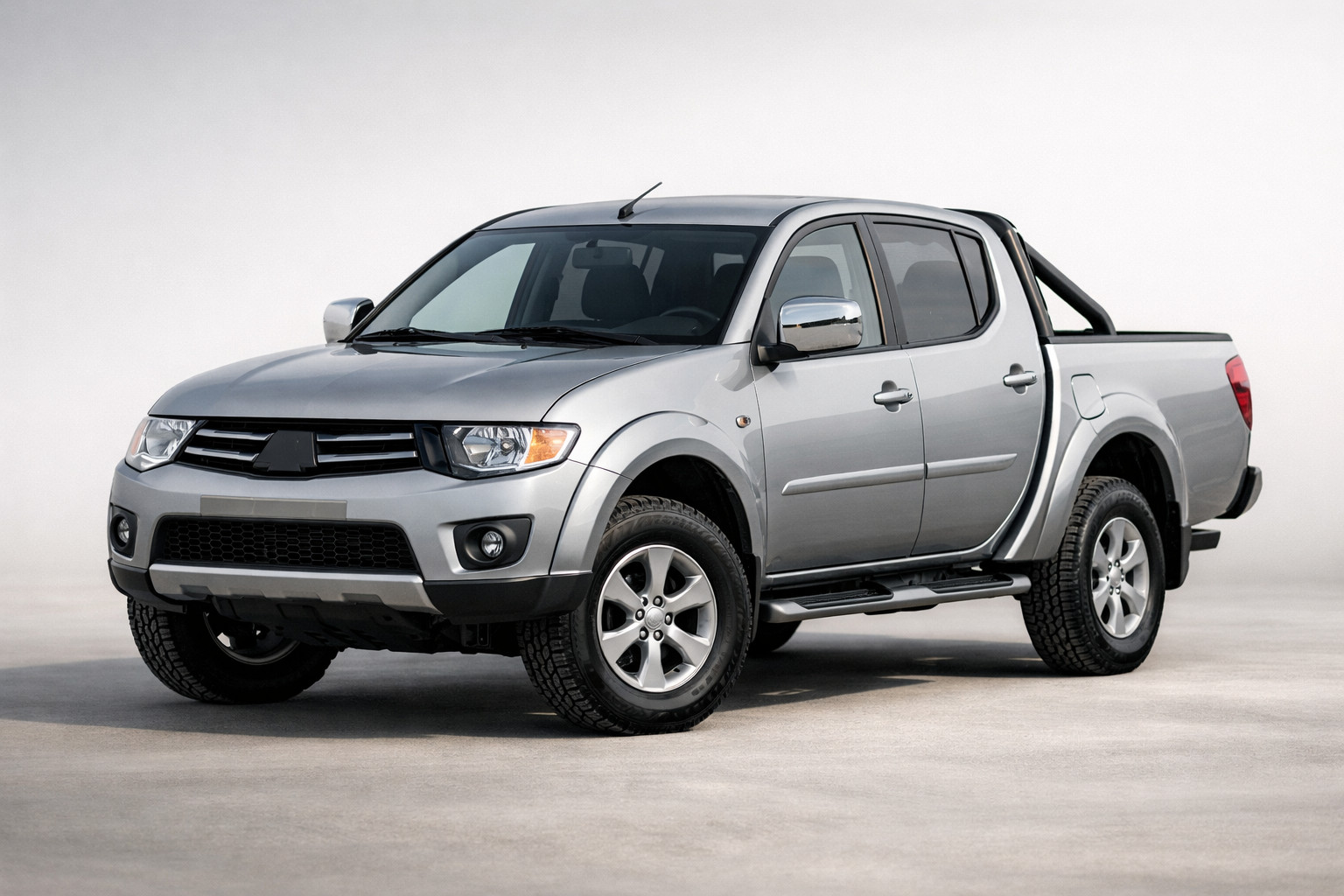 Mitsubishi L200 2006-2015: stále silný pracovný pickup?