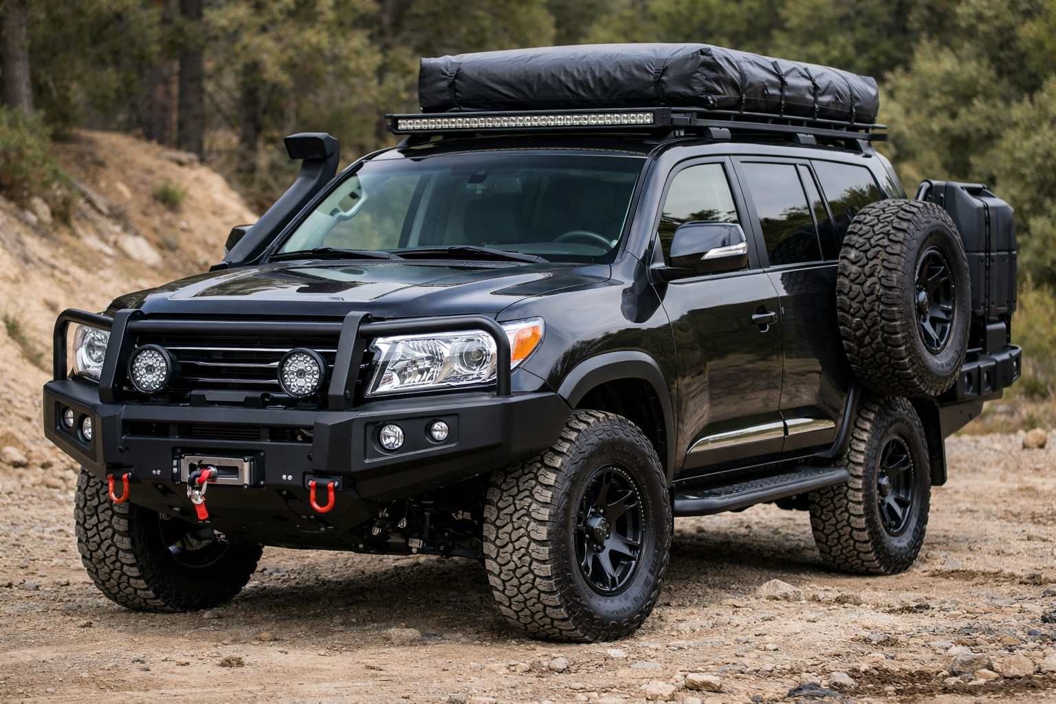 Toyota Land Cruiser 200 po kúpe: čo dať ako prvé a s čím sa neponáhľať