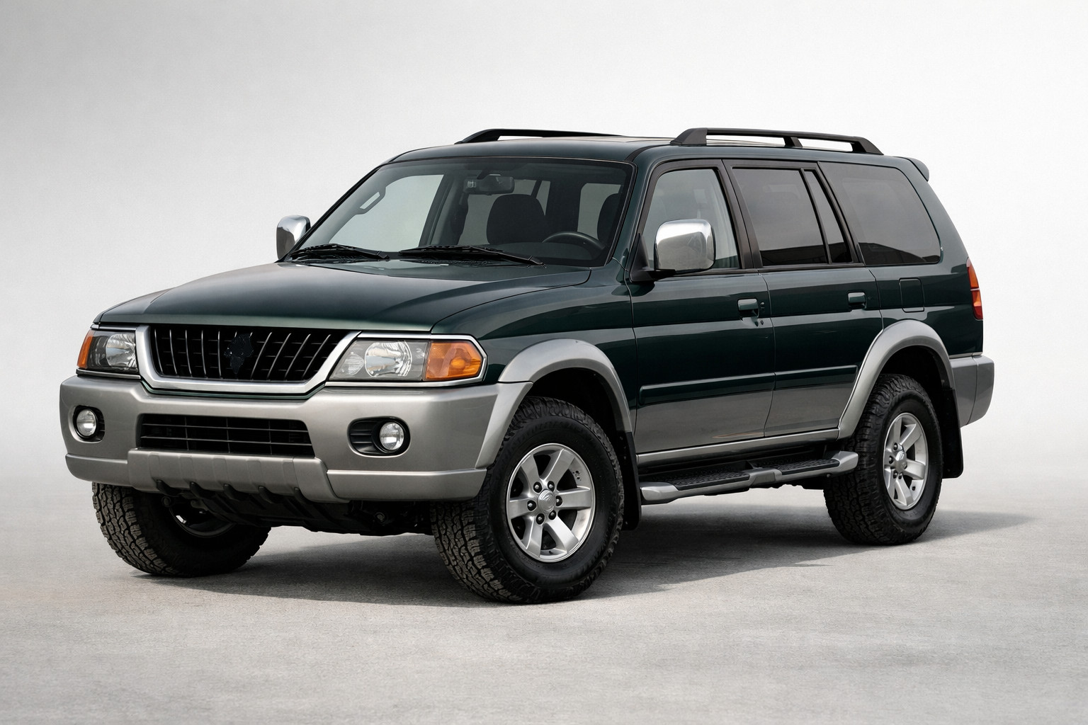 Test Mitsubishi Pajero Sport 1996–2007: starý rámový off-road bez prikrášlenia