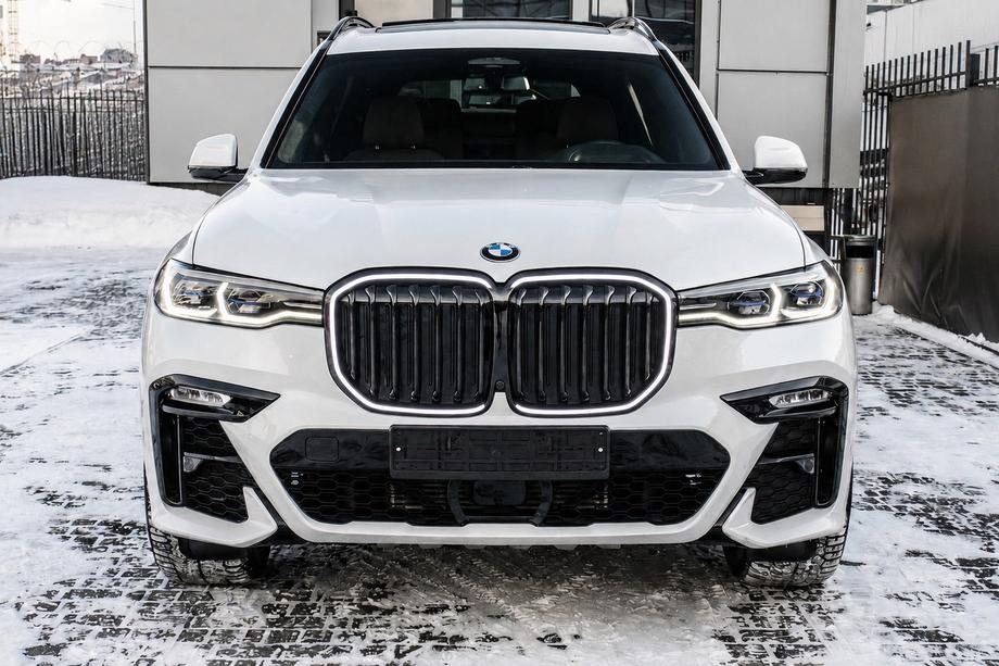 BMW X7 G07 2019– Obličková maska 1 Bar LED (2019-2022, lesklá čierna) Image