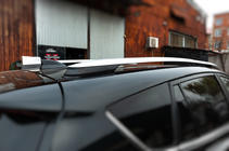 Toyota Rav 4 2013–2018 Sivé OEM strešné pozdĺžne nosiče (hliník) fotografia 3