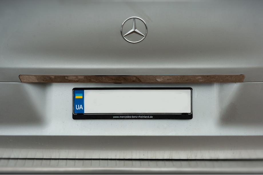 Mercedes Vito/V-trieda W447 2014– Široká lišta nad ŠPZ (nerez) Image