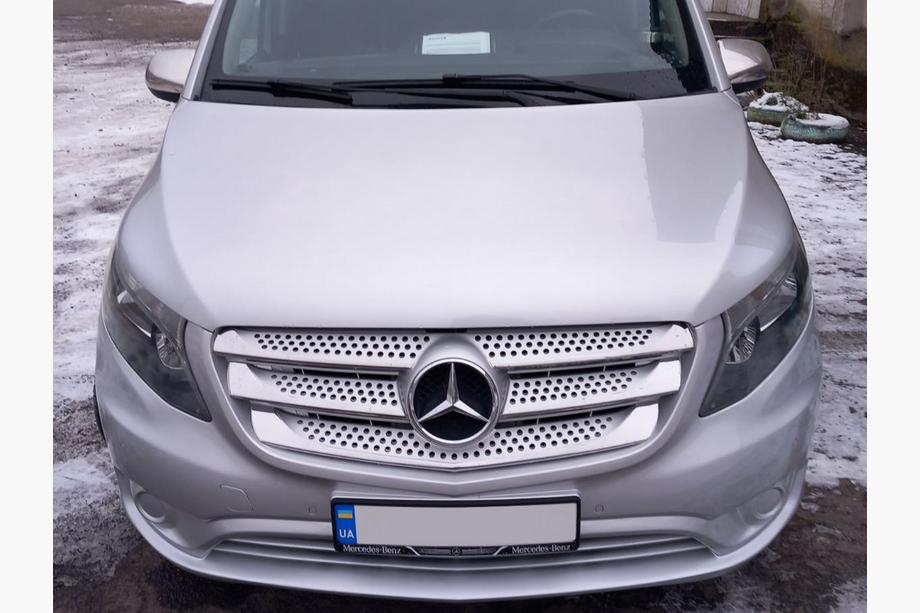 Mercedes Vito/V-trieda W447 2014– Lišty na prednú masku 2014-2020 (5 ks, nerez) Image