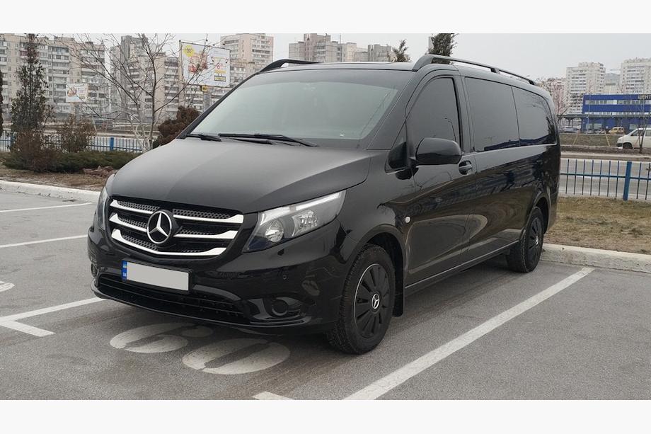Mercedes Vito/V-trieda W447 2014– Lišty na prednú masku 2014-2020 (5 ks, nerez) OmsaLine – talianska nehrdzavejúca oceľ Fotografia 4