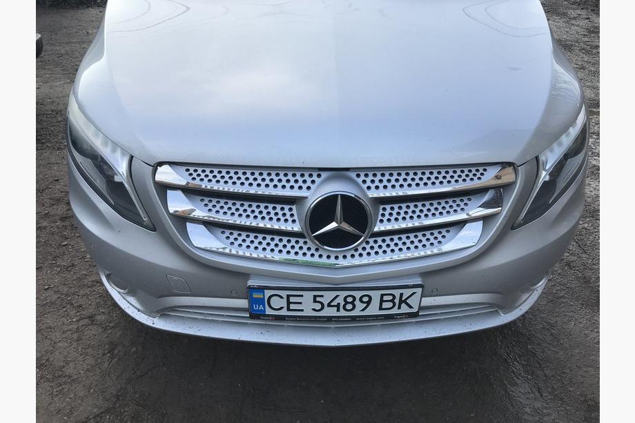 Mercedes Vito/V-trieda W447 2014– Lišty na prednú masku 2014-2020 (5 ks, nerez) OmsaLine – talianska nehrdzavejúca oceľ Fotografia 7