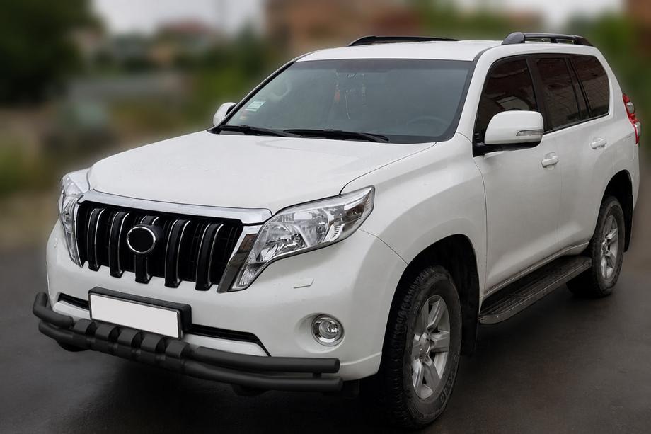 Toyota Land Cruiser Prado 150 2009–2023 Predný ochranný rám F3-31 Black (nerez) Image
