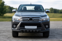 Toyota Hilux 2015– Predný ochranný rám F3-34 Black (nerez) fotografia 1