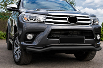Toyota Hilux 2015– Predný ochranný rám ST007 Black (nerez) fotografia 1