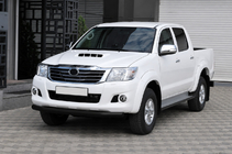 Toyota Hilux 2006–2015 Predný ochranný rám ST008 Black (nerez) fotografia 3