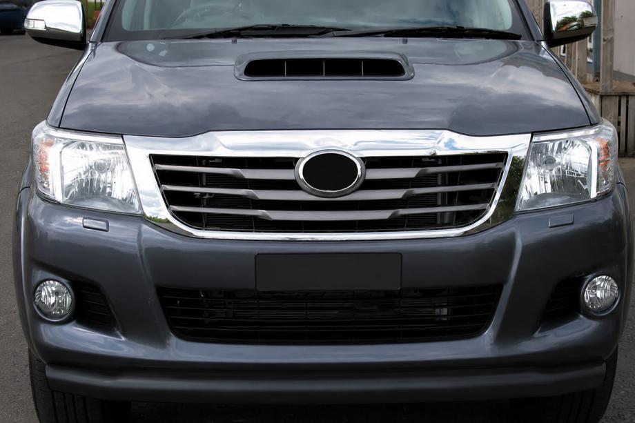Toyota Hilux 2006–2015 Predný ochranný rám ST008 Black (nerez) Image